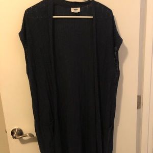 Long thin dark blue vest